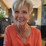 Helga sucht Wanderfreunde in Horhausen